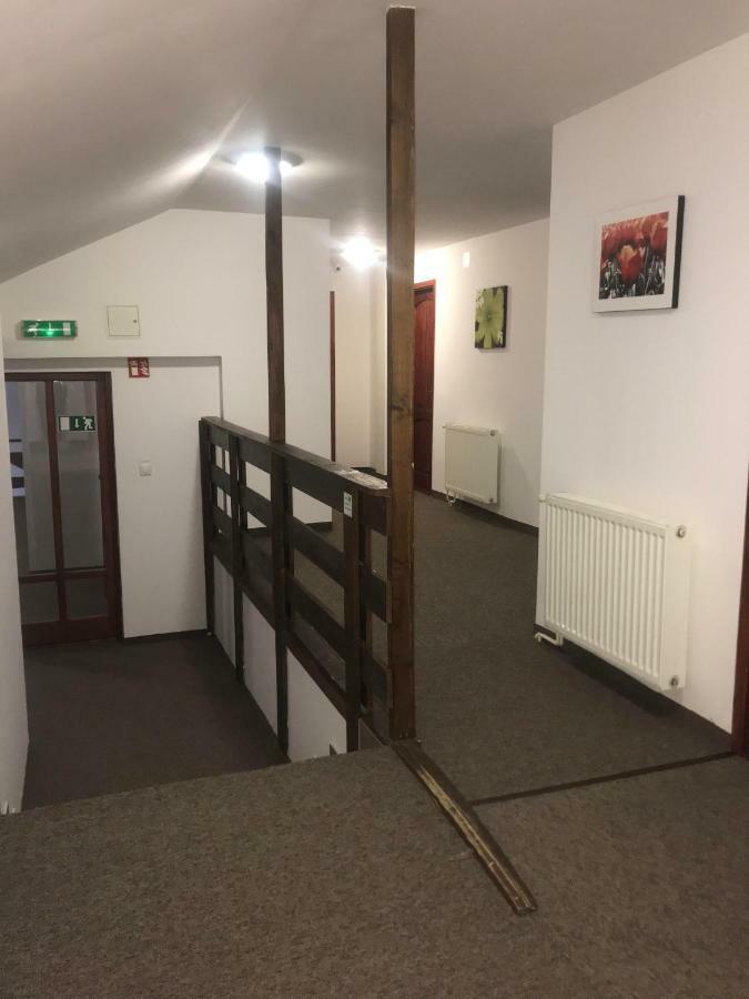 Bed and Breakfast Tavi Panzio Es Etterem Верешедьхаз Экстерьер фото